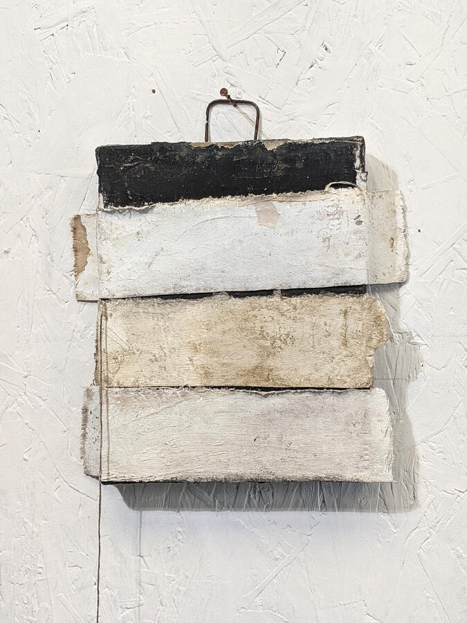 No 8 | 2026 | 25 X 20 cm